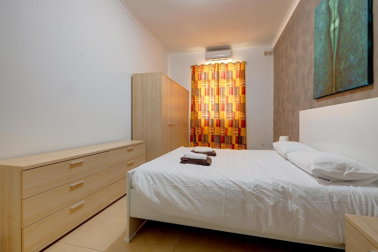 Modern 2 Bedroom Maisonette In Central Sliema Extérieur photo